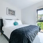 公寓 Luxury Beachfront Penthouse With Whirlpool And Spacious Rooftop Terrace,
