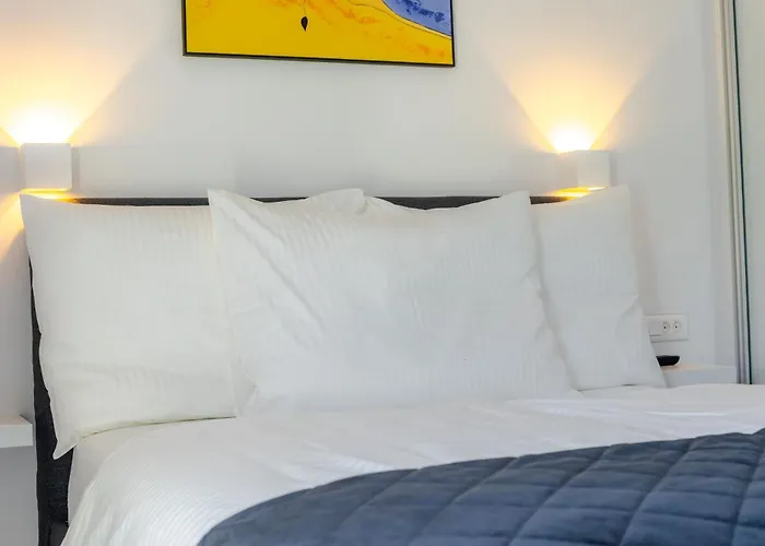 דירה Luxury Beachfront Penthouse With Whirlpool And Spacious Rooftop Terrace, *