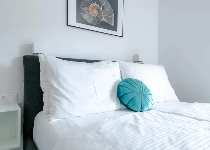 Luxury Beachfront Penthouse With Whirlpool And Spacious Rooftop Terrace,
