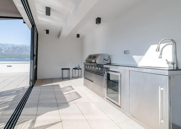 דירה Luxury Beachfront Penthouse With Whirlpool And Spacious Rooftop Terrace, *