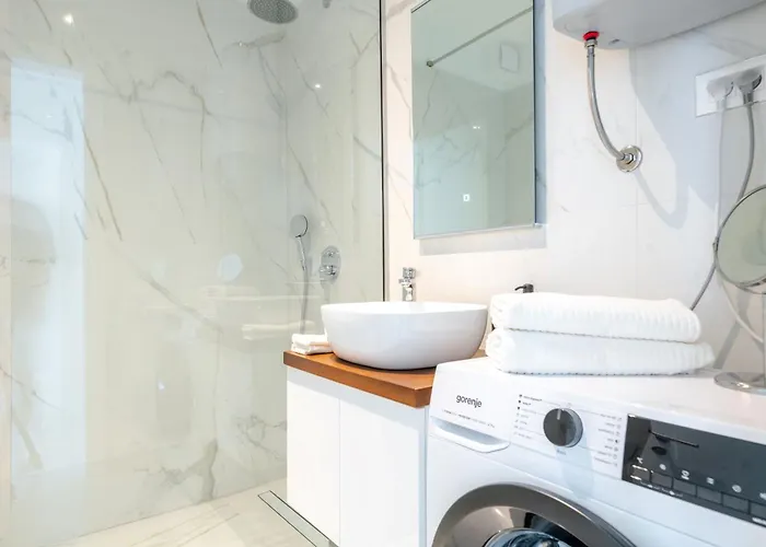 Apartamento Luxury Beachfront Penthouse With Whirlpool And Spacious Rooftop Terrace,