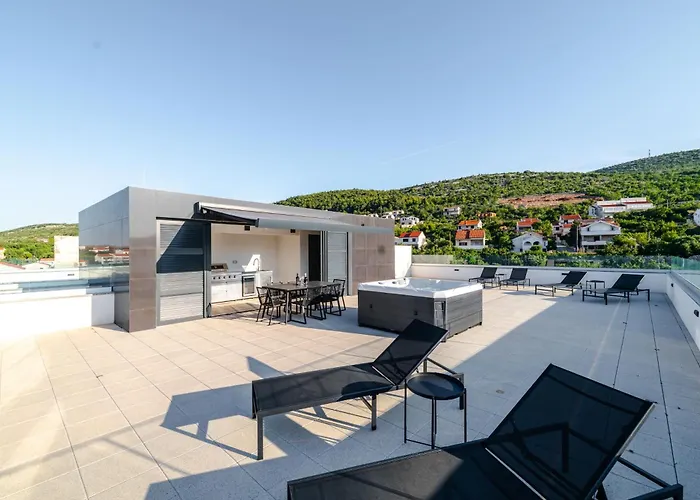 דירה Luxury Beachfront Penthouse With Whirlpool And Spacious Rooftop Terrace, *