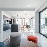 Luxury Beachfront Penthouse With Whirlpool And Spacious Rooftop Terrace, Appartement