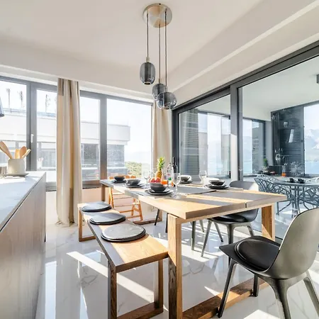 Luxury Beachfront Penthouse With Whirlpool And Spacious Rooftop Terrace, * Vinjerac