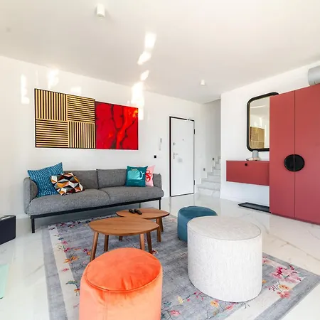 דירה Luxury Beachfront Penthouse With Whirlpool And Spacious Rooftop Terrace, ווינייראץ
